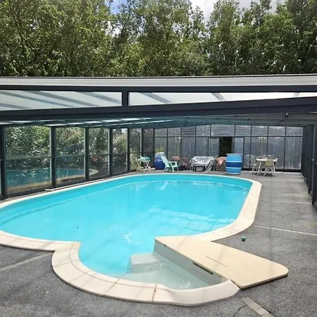 Maison Piscine Chauffee 펜션 *